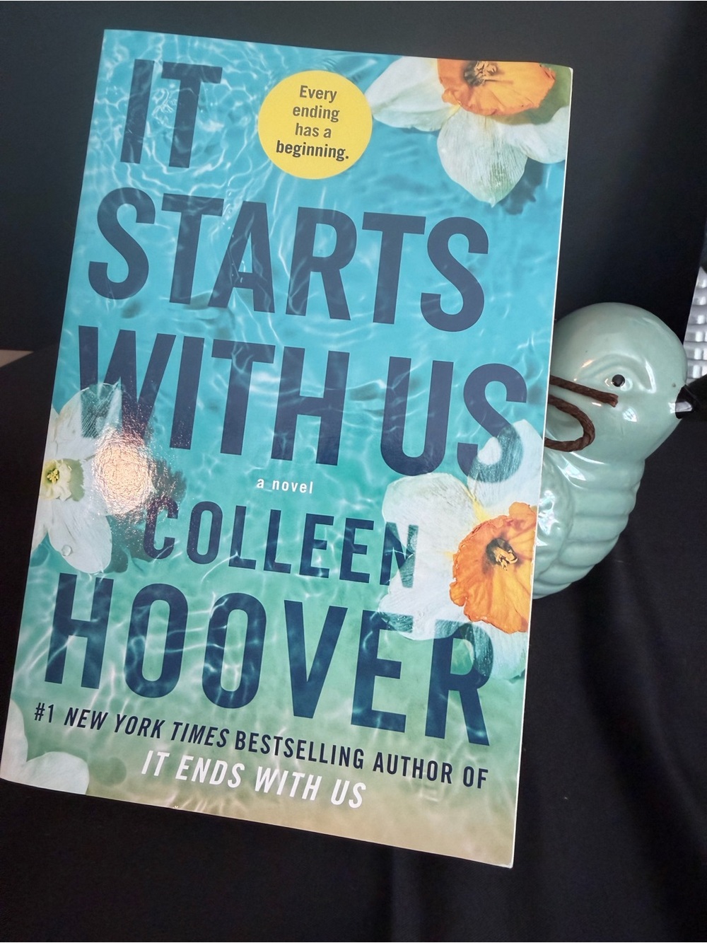 It Starts With Us Paperback - Colleen Hoover